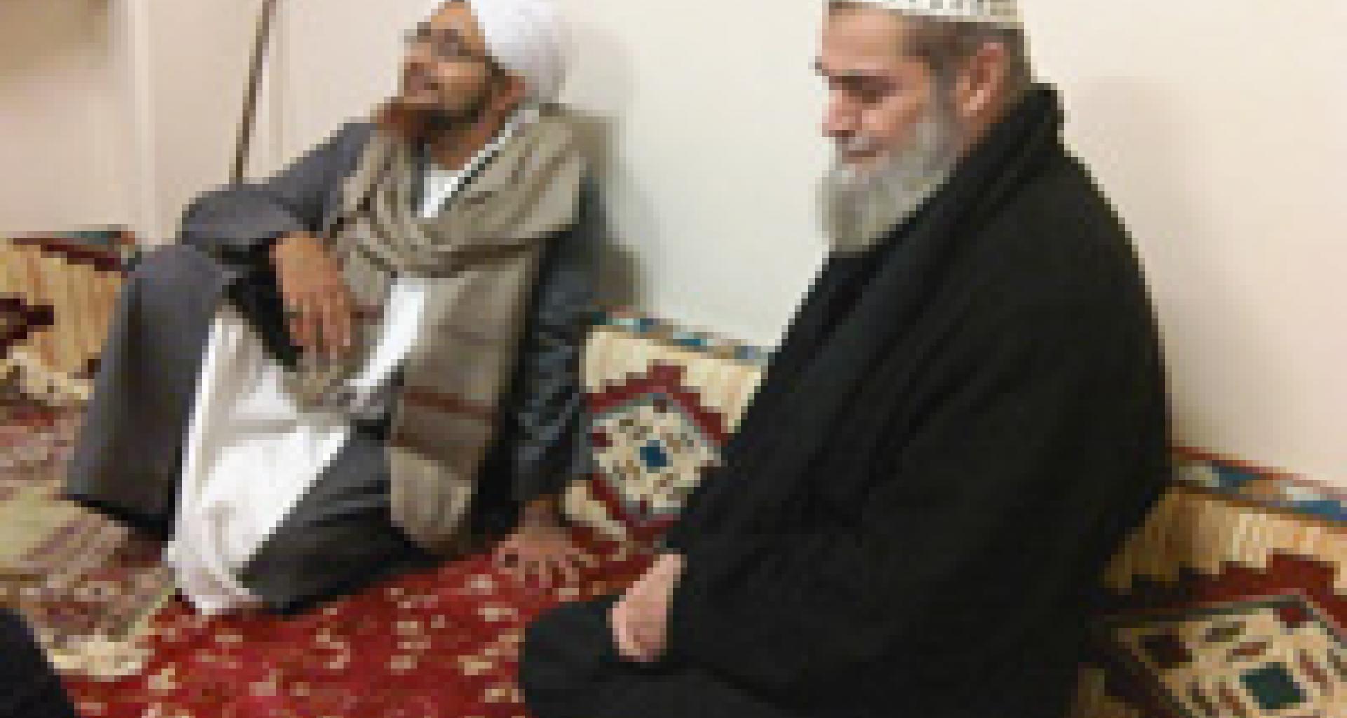 الحبيب عمر مع الشيخ آدم في مركز سمرقند