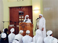 المؤمن مُزكٍّ لنفسه، مُربٍّ لأبنائه، نافع لمجتمعه المؤمن مُزكٍّ لنفسه، مُربٍّ لأبنائه، نافع لمجتمعه