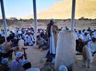 مذاكرة الحبيب عمر في مجلس ختم القرآن الكريم في زيارة روضة قارة الشناهزة ومقدمها الإمام شيخ بن أحمد بن يحيى مذاكرة الحبيب عمر في مجلس ختم القرآن الكريم في زيارة روضة قارة الشناهزة ومقدمها الإمام شيخ بن أحمد بن يحيى