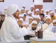 شرح الحِكَم العطائيَّة لباراس - 72 - من قول الشارح: (فواحد قائل: أفضل الأوراد الصلاة..) شرح الحِكَم العطائيَّة لباراس - 72 - من قول الشارح: (فواحد قائل: أفضل الأوراد الصلاة..)