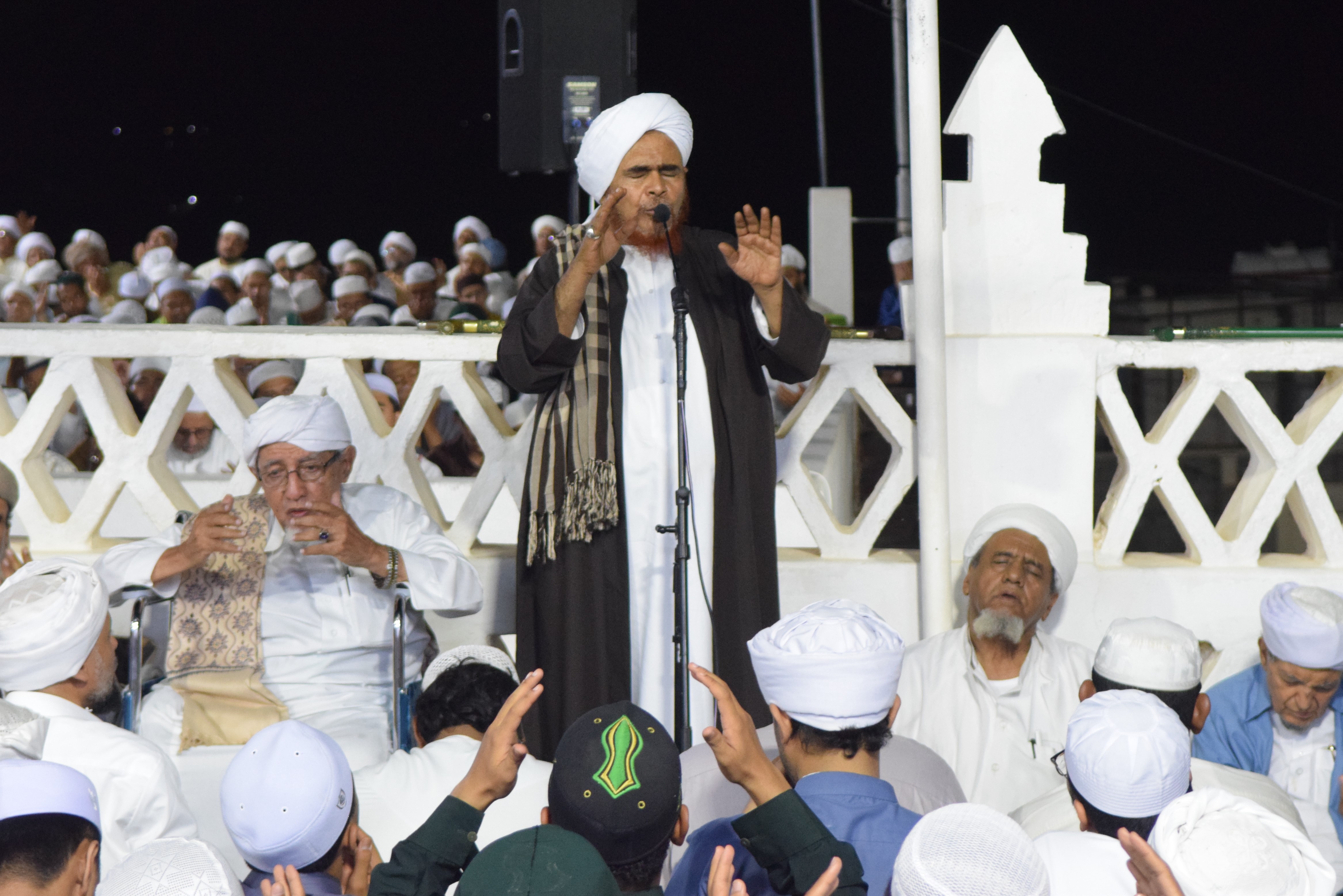 سِر الصِّلة بالنبيين ومزاياها للمؤمنين سِر الصِّلة بالنبيين ومزاياها للمؤمنين