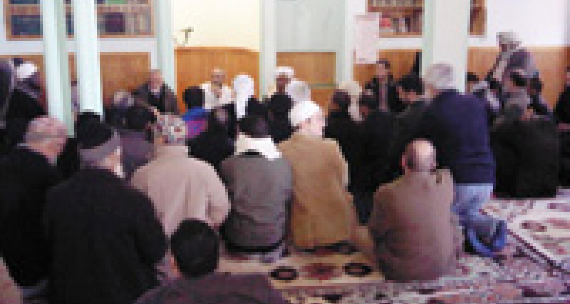 جلسة بعد العصر في مسجد التقوى