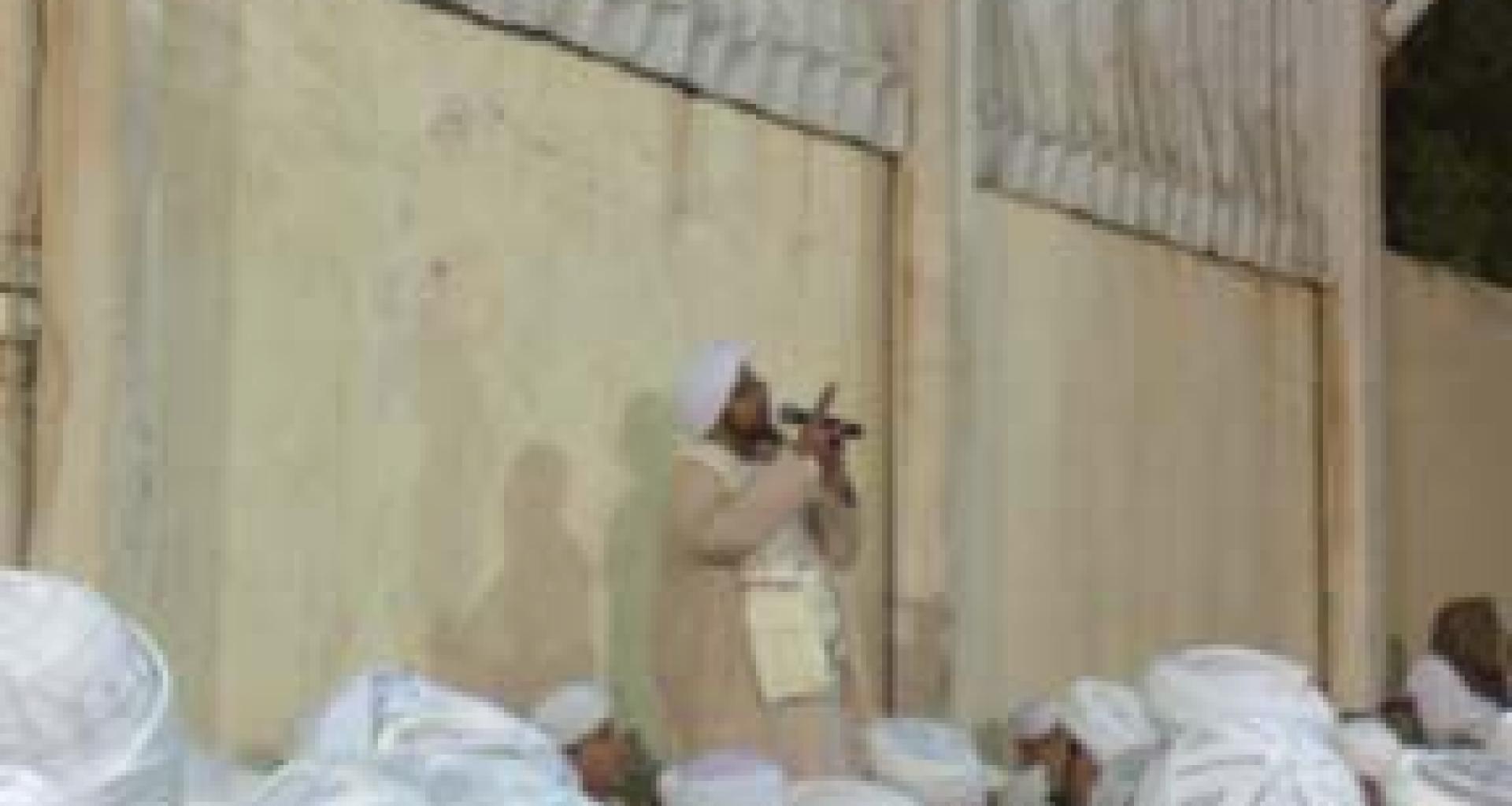 الحبيب عمر يلقي  كلمته في مجلس الختم