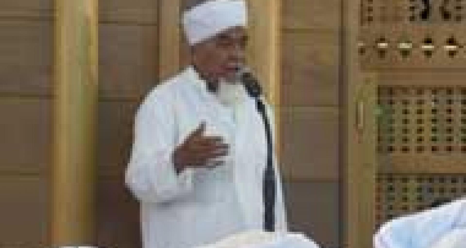 الحبيب العلامة / علي المشهور بن محمد بن حفيظ يلقي كلمته