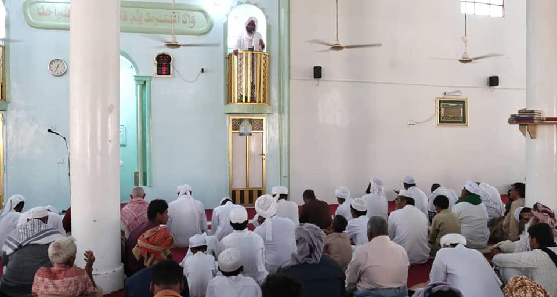 خطبة الجمعة في جامع الهدى بغيل بن يمين خطبة الجمعة في جامع الهدى بغيل بن يمين
