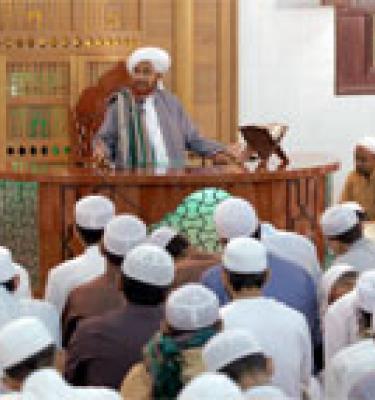 تفسير جزء عمَّ - 77 - مواصلة تفسير سورة الانشقاق{يَا أَيُّهَا الْإِنسَانُ إِنَّكَ كَادِحٌ إِلَى رَبِّكَ كَدْحاً فَمُلَاقِيهِ}