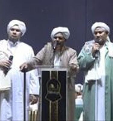 محاضرة في مجلس الوعظ والتذكير الكبير في ميدان موناس جاكرتا