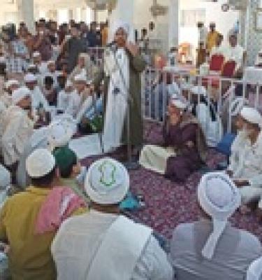 شرف التحرر والتطهر بتبعية منهج الله والتسامي عن خداع الساقطين