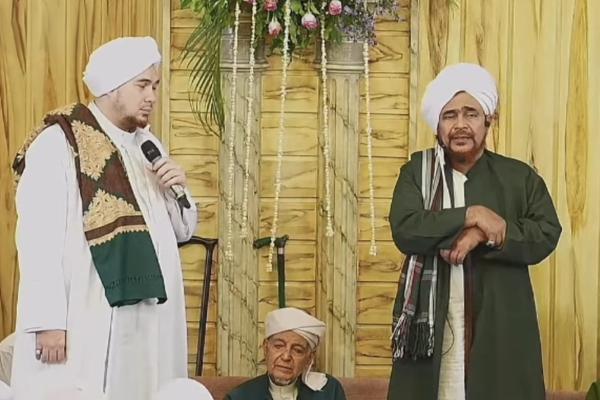 التعارف والصلات بين الكائنات ما اتصل بمعرفة الله وما انقطع عنه وخالقه