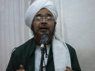 حكمة إشهار اسمي الحق ورسوله وارتباطها بالإيمان