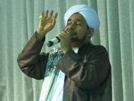 السابقون الأولون من المهاجرين والأنصار ومتبعوهم وشرف النصرة للحق ورسوله