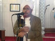 مذاكرة الحبيب عمر في تشييع جنازة الحبيب حسين الحسيني في المكلا