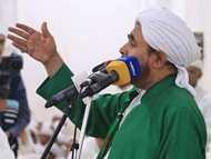 مذاكرة الحبيب عمر بن حفيظ في تشييع جنازة فقيد الأمة العلامة الحبيب أبي بكر العدني بن علي المشهور