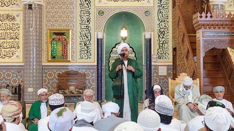 كيفية الاحتفال بمولد خاتم الإرسال بما شرع لنا من الخيرات ونتائج ذلك والثمرات في الدنيا والآخرات